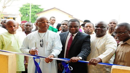 (L-r): Dr. Dibe Godwill, Senator Hope Uzodinma, special guest, Tony Ojobo director, Public Affairs and representative of EVC/CEO of NCC, Hon. Jerry Alagbaoso, Dr. P.C Aju deputy rector, Academic, Imo State Polytechnic, during the commissioning of ADAPTI and DAP projects in selected schools in Imo State, recently.